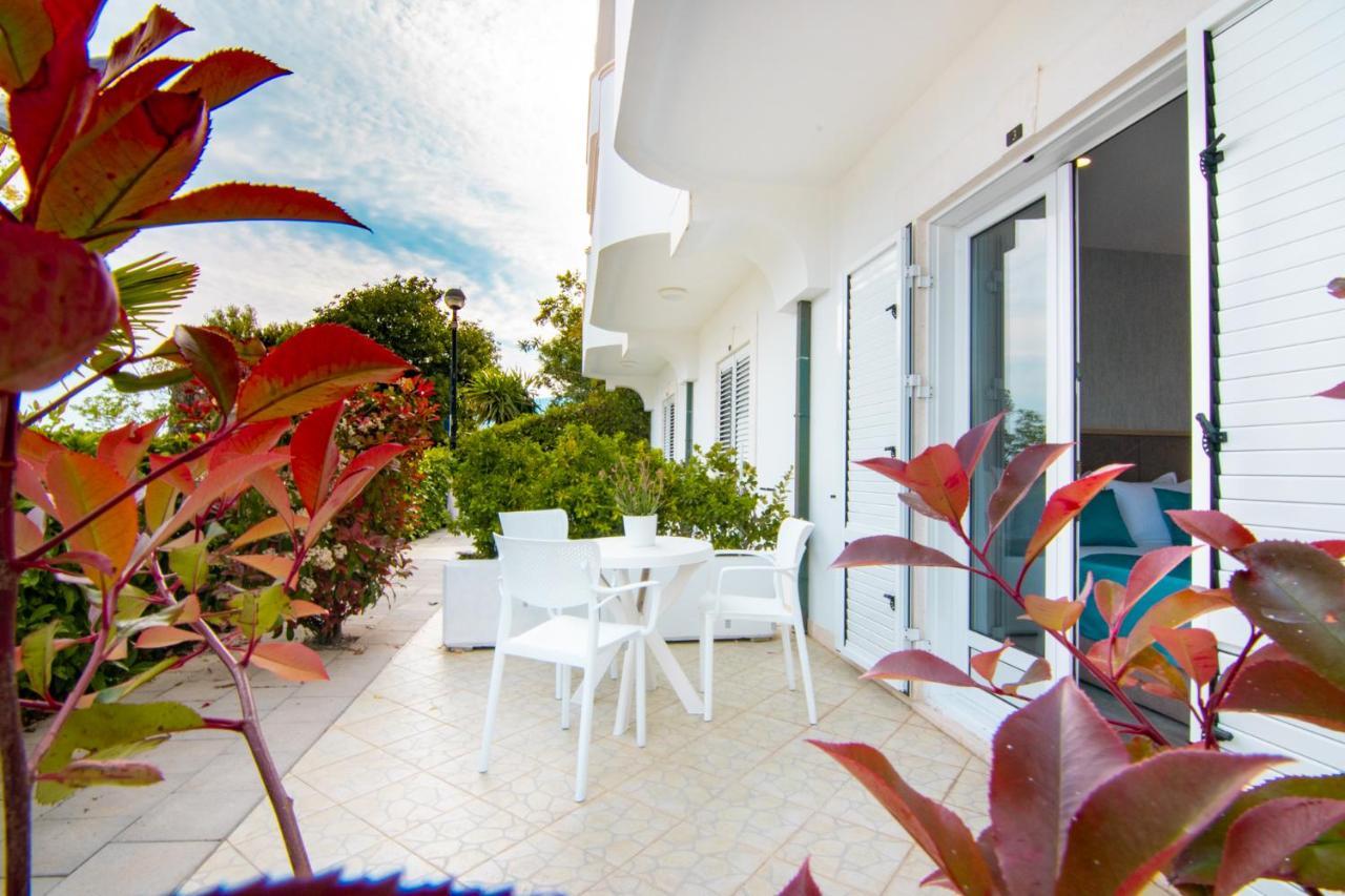 הרצג-נובי Hotel Perla - Annexes מראה חיצוני תמונה